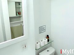 デカパイ, フェラチオ, イギリス人, 茶髪の, 巨乳な, 淫乱熟女, フェラする, 禁句