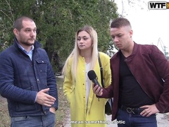 Blondine, Aufs gesicht abspritzen, Geld, Piercing, Schlucken, Tätowierung, Flotter dreier