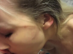 Amateur, Blonde, Tir de sperme, Papa, Allemand, Branlette thaïlandaise, Sperme, Adolescente