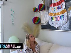 Culo grande, Dominación, Fetiche, Monstruo, Pov, Sexo fuerte, Adolescente, Tetas