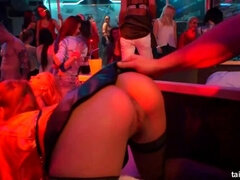 Rubia, Morena, Linda, Garganta profunda, Muñeca, Sexo duro, Orgía, Medias largas