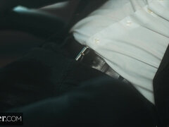 Braunhaarige, Hundestellung, Domination, Aufs gesicht abspritzen, Absätze, Lecken, Muschi, Reiten