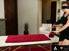 Tromperie, En levrette, Doigter, Hard, Massage, Chatte, Fessée, Surprise