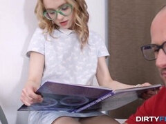 Blonde, Sucer une bite, Mixte, Faciale, Lunettes, Hd, Chatte, Rasée