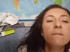 Brunette brune, Masturbation, Chatte, Suçant