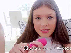 Blasen, Braunhaarige, Spermaladung, Aufs gesicht abspritzen, Masturbation