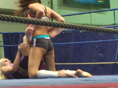 Kissy challenged Bea Stiel to fight against her to decide their issues of dominance and submission