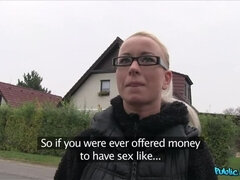 Enthousiasteling, Kont, Blond, Pijpbeurt, Hondjeshouding, Buiten, Gezichtspunt, Openbaar