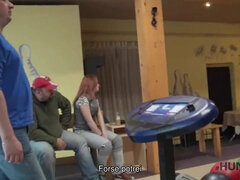 Blasen, Gehörnter ehemann, Freundin, Hd, Geld, Pov, Jungendliche (18+), Ehefrau