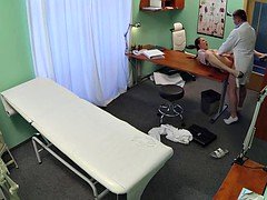 Cocksucking euro amateur cumsprayed on pussy