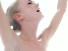 Blond, Pijpbeurt, Hardcore, Vastgebonden