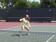 Brunette brune, Masturbation, De plein air, Solo, Adolescente
