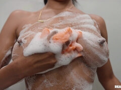 18, お尻, 黒人, 茶髪の, 巨乳な, シャワー, ティーン, のぞき