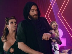 デカ尻, デカチン, デカパイ, フェラチオ, 茶髪の, 人形, 淫乱熟女, オッパイの