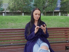 Mamada, Estilo perrito, Europeo, Jeans, Tetas naturales, Al aire libre, Pov, Calcetines