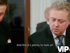 フェラチオ, 捕まる, 浮気者, チン, ヨーロピアン, Hd, 公共, ストッキング