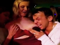 Culo, Culo grande, Tetas grandes, Tetona, Sexo duro, Madres para coger, Público, Coño