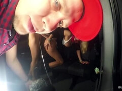 Grote mammen, Blond, Autobus, Duits, Hd, Rijpe lesbienne, Moeder die ik wil neuken, Buiten