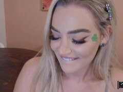 Blondine, Blasen, Pov, Ablutschen, Jungendliche (18+)
