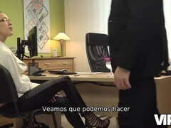 18 años, Entrevista, Morena, Pareja, Checa, Gafas, Dinero, Adolescente