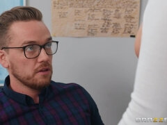 Glamorous blonde woman with big tits fucks Kyle in the office