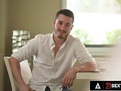 Anal, Éjaculer dans la bouche, Tir de sperme, Gorge profonde, En levrette, Hd, Ados anal, Jouets
