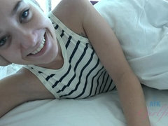 Leie, Arsch, Blasen, Freundin, Piercing, Pov, Entkleiden, Scherzbold