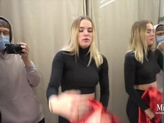 Blondine, Blasen, Paar, Sperma im mund, Spermaladung, Im freien, Pov, Jungendliche (18+)