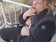 Masturbatie, Moeder die ik wil neuken, Buiten, Openbaar, Roken