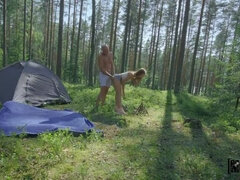 Amerikanisch, Braunhaarige, Küssen, Im freien, Pov, Reiten, Rasiert, Jungendliche (18+)