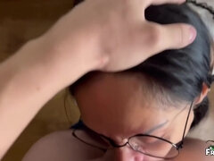 Amateur, Sucer une bite, Tir de sperme, Gorge profonde, Domestique, Petite femme, Pov, Claque