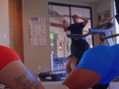 Culo grande, Tetas grandes, Morena, Madres para coger, Músculo, Orgasmo, Tetas, Mojado