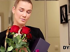 18 jahre, Grosser arsch, Blondine, Tschechisch, Absätze, Höschen, Strumpfhose, Jungendliche (18+)