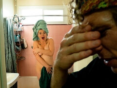 デカ尻, 茶髪の, バック, 手コキする, 巨大, なめる, オマンコ, タトゥー