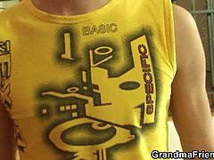 フェラチオ, 巨乳な, チェコ, 熟年, 母, 馬乗り, 叫ぶ, 三人