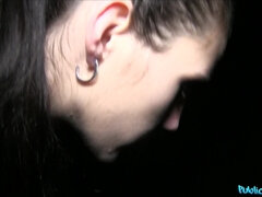 Amateur, Brunette brune, Éjaculer dans la bouche, Européenne, De plein air, Pov, Réalité, Pute