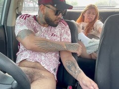 Amateur, Sucer une bite, Voiture, Éjaculer dans la bouche, Tir de sperme, Branlette thaïlandaise, Mexicainne, Public