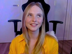 Grote kont, Grote mammen, Blond, Pijpbeurt, Huisgemaakt, Klein, Tiener, Tieten likken