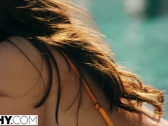 Anaal, Kont, Grote mammen, Bruinharig, Diep in de keel, Lul, Gapende, Rijden