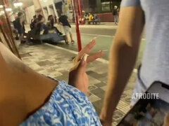 Leie, Hundestellung, Öffentlich