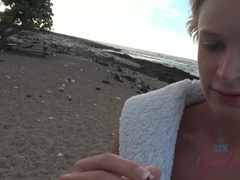 Amateur, Blonde, Sucer une bite, De plein air, Pov, Public, Rasée, Adolescente