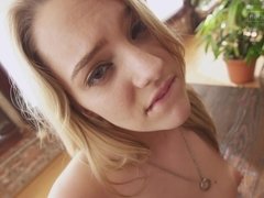 18, 素人, ビーチ, ブロンド, 裸, ふっくら乳首, 一人, ティーン