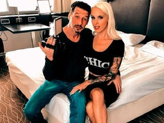 Leie, Grosser arsch, Blondine, Blasen, Hundestellung, Milf, Pov, Nass