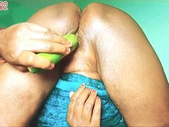 18 jahre, Handjob, Hausfrau, Indisch, Masturbation, Zierlich, Muschi, Strümpfe
