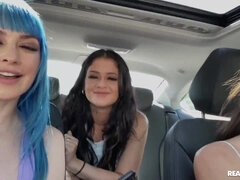 18 años, Culo, Loco, Sexo duro, Lesbiana, Tetas naturales, Coño, Trio