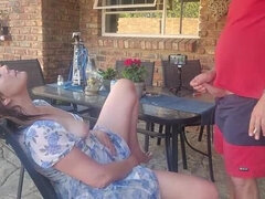 素人, 捕まる, カップル, 指いじり, 自家製, 小柄, オッパイの, スカートのぞき