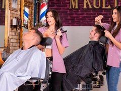 Anal, Gros cul, Gros seins, Sucer une bite, Groupe, Lingerie, Orgie, Rasée