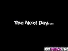 Grote lul, Bedriegen, Dochter, Gezin, Handbeurt, Natuurlijke tieten, Kut duiken, Tiener