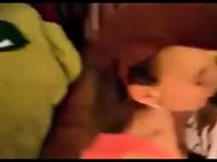 Amateur, Nana, Sucer une bite, Tir de sperme, Noir ébène, Faciale, Suçant, Épouse