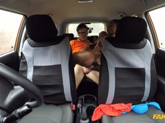 素人, 黒人, フェラチオ, 車, バック, 手コキする, アウトドア, 現実